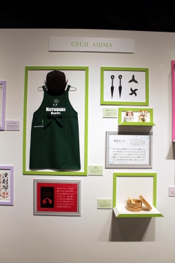 画像ギャラリー No.039のサムネイル画像 / アイドルたちの“IF”を描く「うたの☆プリンスさまっ♪」の企画展「Another World 〜WHITE&BLACK〜」が開催中。前期「WHITE SIDE」の模様をレポート