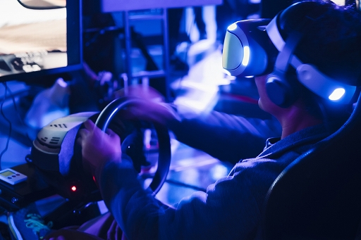 ���������꡼ No.004�Υ���ͥ������ / ���ץơ�����e���ݡ��Ŀ����ߡ�REDEE�ס����ˤ�Ķ��®�ͥåȲ�������