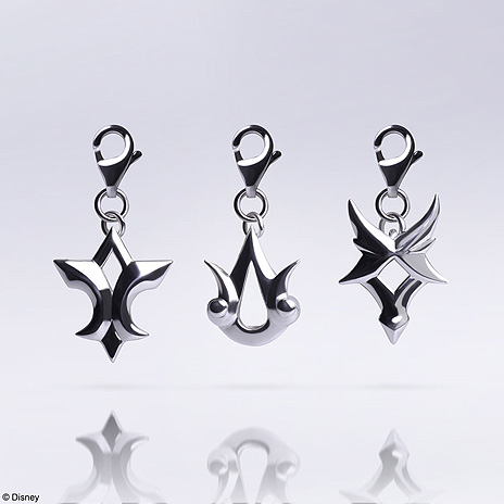 画像ギャラリー No.024のサムネイル画像 / 「キングダム ハーツ」グッズの新商品として,シルバーのブレスレット2種とネックレス,チャームセット3種が9月発売へ
