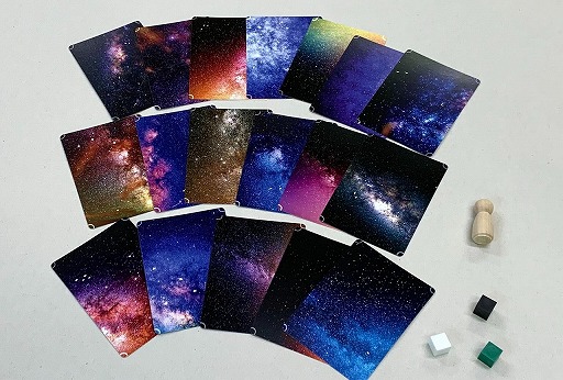 画像ギャラリー No.006のサムネイル画像 / B級サメ映画風ボードゲーム「ターンアップシャーク」と「星空を積む。」が7月3日に発売