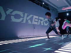 ���������������˥å������θ������ȥ饯������YOKERO�פȡ֥Хϥࡼ�ȥǥ����� feat. SPACE INVADERS�פ���ʡ��BOSS E��ZO FUKUOKA�ǥ����ӥ�����