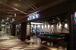 画像ギャラリー No.001のサムネイル画像 / 8月7日にオープンする「Digital Park LUXY」の先行体験レポート。コーエーテクモウェーブが手がける大人のエンターテイメント空間