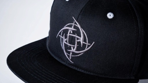 ���������꡼ No.008�Υ���ͥ������ / e���ݡ��ĥ������Ninjas in Pyjamas�פθ������ѥ��ȥХå��ѥå���FUTAROKU�����䳫��