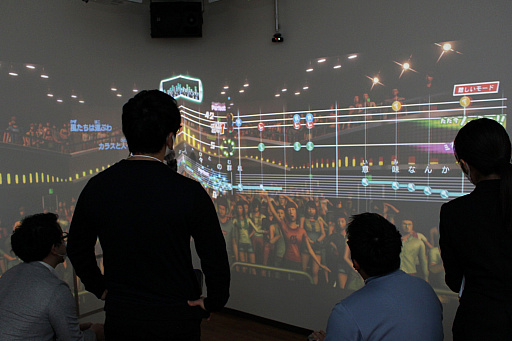 画像ギャラリー No.007のサムネイル画像 / ゲームクリエイターが手がけたカラオケ+リズムゲーム「ゲームカラオケ」をチェック。“カラオケまねきねこ 渋谷本店”内覧会レポート