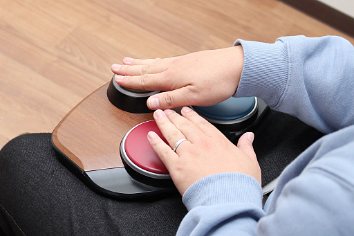 画像ギャラリー No.008のサムネイル画像 / ゲームクリエイターが手がけたカラオケ+リズムゲーム「ゲームカラオケ」をチェック。“カラオケまねきねこ 渋谷本店”内覧会レポート