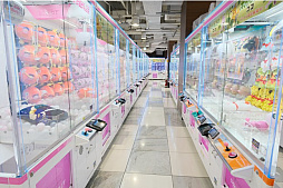 画像ギャラリー No.007のサムネイル画像 / セガ新宿歌舞伎町が12月23日にリニューアルオープン。記念イベントも