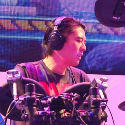 ���������꡼ No.004�Υ���ͥ������ / �����ȡ��Υ�����ɥ������ZUNTATA�פγڶʤ�Audiostock�����䳫��