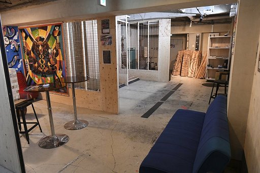 画像ギャラリー No.010のサムネイル画像 / 投擲武器,リアルで投げてみたくない? 斧やナイフ,チャクラムを投げられるお店で戦闘スキルを上げてきた