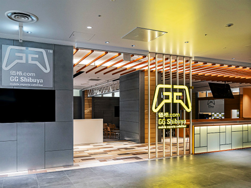 画像ギャラリー No.003のサムネイル画像 / ゲーミンググラス「PLAIDe」最新モデルを,eスポーツカフェで体験