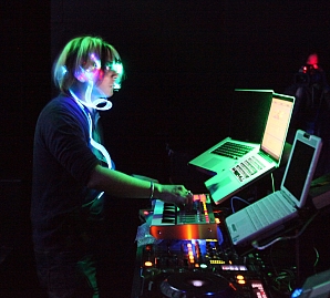 画像ギャラリー No.002のサムネイル画像 / ゲーマートランペット奏者の林沙希さんが,TECHNOuchi氏プロデュースのミニアルバムをリリース