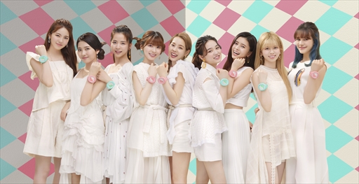 画像ギャラリー No.005のサムネイル画像 / たまごっちシリーズの新作玩具「たまごっちスマート」が2021年11月23日に発売。ガールズグループ“NiziU”を起用したティザームービー公開