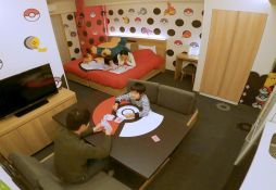 画像ギャラリー No.003のサムネイル画像 / ポケモンルームを展開するMIMARU各施設で「ファミリーポケモンカードゲーム」の貸し出しが7月9日から開始。ステッカーのプレゼントも