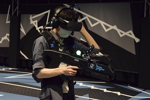 画像ギャラリー No.018のサムネイル画像 / 東京ジョイポリスにVRアトラクション「FAR CRY VR:Dive Into Insanity」が10月16日登場。海賊“バース”が今度はVRで襲いかかる