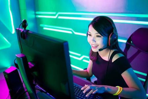 ���������꡼ No.006�Υ���ͥ������ / e���ݡ��ĥ������STYLE�פ��ץ��꡼����X-MOMENT�ɤ˻���