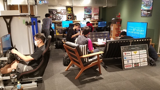 画像ギャラリー No.003のサムネイル画像 / eモータースポーツチーム「ニワカレーシング」が地元の板金塗装店とパートナーシップを締結