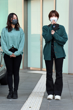 画像集#009のサムネイル/「人生ゲーム」と「日産キックスe-POWER」がコラボした“リアル人生ゲーム”の出発式が開催に。2組4名の挑戦者がルーレットまかせの旅に出た