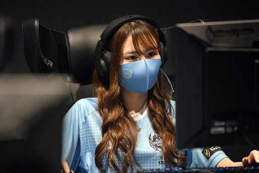 画像ギャラリー No.003のサムネイル画像 / 「第4回全国高校eスポーツ選手権」決勝大会の組み合わせ抽選会を12月7日に開催