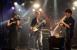 画像ギャラリー No.005のサムネイル画像 / 「雷電」シリーズなどを手がけたサウンドクリエイター佐藤 豪氏のライブ動画が12月30日より配信に