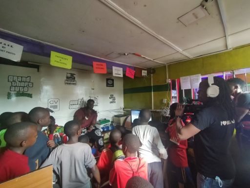 ���������꡼ No.007�Υ���ͥ������ / REEV��SOLTILO�ȶ�̳��ȡ����եꥫ�����˥��Υ����ˤ���ع���e���ݡ����θ����»�