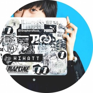 ���������꡼ No.006�Υ���ͥ������ / ���ȡ��꡼������졼�٥��POLARIS�ɤ���2�ơ֥��󥵥��ɥ֥롼�פ����Ƥ�ȯ���