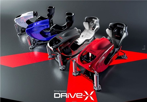 画像ギャラリー No.004のサムネイル画像 / ドライビングシミュレータ「DRiVe-X」のショップが5月18日にオープン