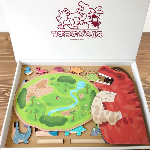 画像ギャラリー No.008のサムネイル画像 / 「つむつむザウルス」発売。恐竜のコマをサイコロの指示にしたがって乗せていくゲーム
