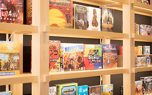 画像ギャラリー No.004のサムネイル画像 / 一晩中みんなで遊べる「ボードゲームホテル」,大阪・なんばに6月2日オープン。人狼・マダミス部屋などの特殊部屋やホテル専用ゲームなどを用意