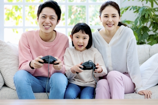 ���������꡼ No.001�Υ���ͥ������ / ����¿���ä���ͷ�ӡɤϥ����ࡣ����������220�ͤ˥��󥱡��Ȥ����ֻҶ��Τ����βᤴ�����פ�Ĵ����̤�������