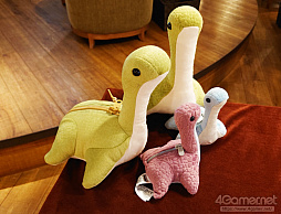 画像ギャラリー No.008のサムネイル画像 / 「Apex Legends」のコラボカフェ「ネッシーカフェ」本日オープン。ワットソンもニッコリ(?)な,たくさんのネッシーが待っている!