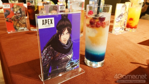 画像ギャラリー No.021のサムネイル画像 / 「Apex Legends」のコラボカフェ「ネッシーカフェ」本日オープン。ワットソンもニッコリ(?)な,たくさんのネッシーが待っている!