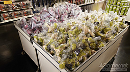 画像ギャラリー No.022のサムネイル画像 / 「Apex Legends」のコラボカフェ「ネッシーカフェ」本日オープン。ワットソンもニッコリ(?)な,たくさんのネッシーが待っている!