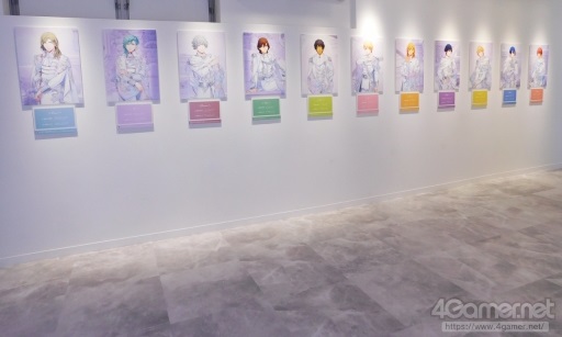 画像ギャラリー No.003のサムネイル画像 / 「うたの☆プリンスさまっ♪」SHINING STOREの内覧会レポートをお届け。2022年は夏にぴったりなアイテムラインナップに注目!