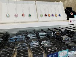 画像ギャラリー No.010のサムネイル画像 / 「うたの☆プリンスさまっ♪」SHINING STOREの内覧会レポートをお届け。2022年は夏にぴったりなアイテムラインナップに注目!