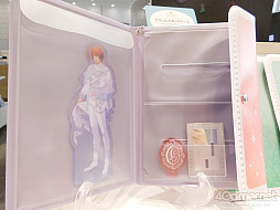 画像ギャラリー No.012のサムネイル画像 / 「うたの☆プリンスさまっ♪」SHINING STOREの内覧会レポートをお届け。2022年は夏にぴったりなアイテムラインナップに注目!