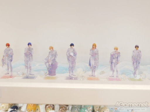 画像ギャラリー No.014のサムネイル画像 / 「うたの☆プリンスさまっ♪」SHINING STOREの内覧会レポートをお届け。2022年は夏にぴったりなアイテムラインナップに注目!