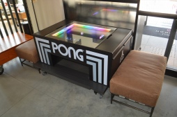 ���������꡼ No.006�Υ���ͥ������ / ���Х������äƥۥƥ�õ�����⥯������AR�θ��ץ�������Moxy Universe, Play Beyond ��Moxy ͷ�����󾡤����ɡ�Ƴ��