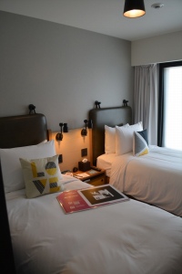 ���������꡼ No.013�Υ���ͥ������ / ���Х������äƥۥƥ�õ�����⥯������AR�θ��ץ�������Moxy Universe, Play Beyond ��Moxy ͷ�����󾡤����ɡ�Ƴ��