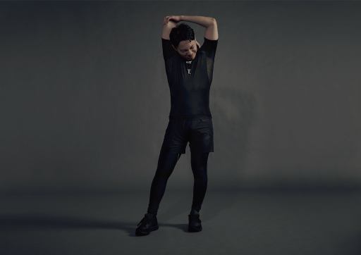 画像ギャラリー No.006のサムネイル画像 / プロゲーマーときど氏の新ユニフォームが発表に。ダイヤ工業のサポートを受け開発されたコンプレッションタイプのウェア