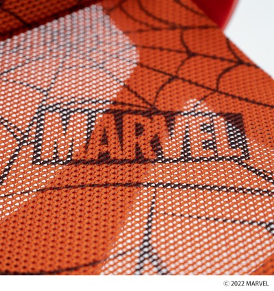 画像ギャラリー No.004のサムネイル画像 / 「スパイダーマン」をモチーフにした特別モデルのチェア2種,8月25日に発売