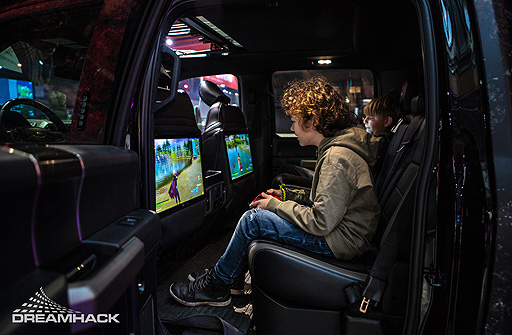 ꡼ No.007Υͥ / DreamHack Japan2023ǯ˽鳫Ťء1994ǯ˥ǥLANѡƥȤƻϤޤäʣ緿󥿥եܾΦ