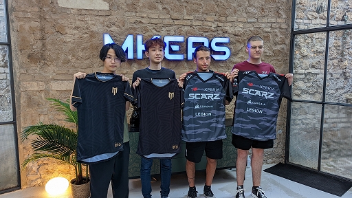 画像ギャラリー No.002のサムネイル画像 / プロeスポーツチーム“SCARZ”がDolce & Gabbanaとのタイアップを発表。ドキュメンタリー“gooDGame”が公開に