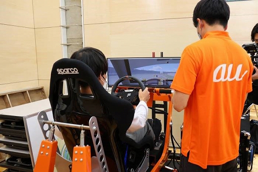 画像ギャラリー No.006のサムネイル画像 / au,ゲーマー20名が参加。プロレーサーへの道を開く“みんなの夢をのせるeレーサープロジェクト”を実施