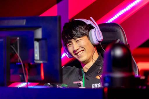 画像ギャラリー No.003のサムネイル画像 / 「RAGE Shadowverse 2022 Winter」GRAND FINALS,優勝賞金1000万円を獲得したのは“King of ミステリアス”あ選手