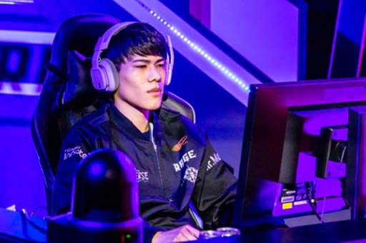 画像ギャラリー No.006のサムネイル画像 / 「RAGE Shadowverse 2022 Winter」GRAND FINALS,優勝賞金1000万円を獲得したのは“King of ミステリアス”あ選手