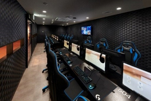 画像ギャラリー No.005のサムネイル画像 / 国内最多eスポーツカフェが埼玉に。「eSPORTSCAFE AIM 大宮店」2月13日にオープン