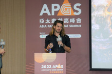 ꡼ No.002Υͥ / 2023̥ॷ祦2023θݡȤˡ4֤߷Կ30ͤ