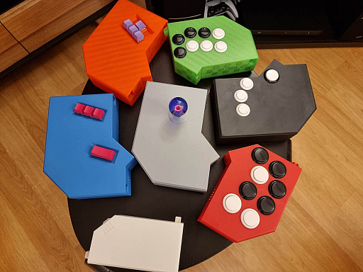 画像ギャラリー No.002のサムネイル画像 / 自分好みにカスタマイズできるモジュール型アケコンが,海外のゲームファンの間で話題に