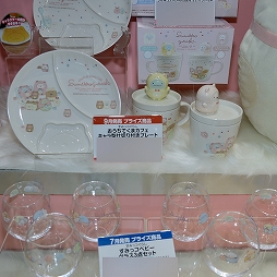 画像ギャラリー No.329のサムネイル画像 / 「第71回プライズフェア」フォトレポート。「ウマ娘 プリティーダービー」や「カービィ」の新作アイテムも