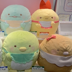 画像ギャラリー No.331のサムネイル画像 / 「第71回プライズフェア」フォトレポート。「ウマ娘 プリティーダービー」や「カービィ」の新作アイテムも