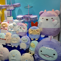 画像ギャラリー No.352のサムネイル画像 / 「第71回プライズフェア」フォトレポート。「ウマ娘 プリティーダービー」や「カービィ」の新作アイテムも